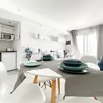 Апартаменты Paradise Palms I Deluxe, Incl. Welcome Package Коральео
